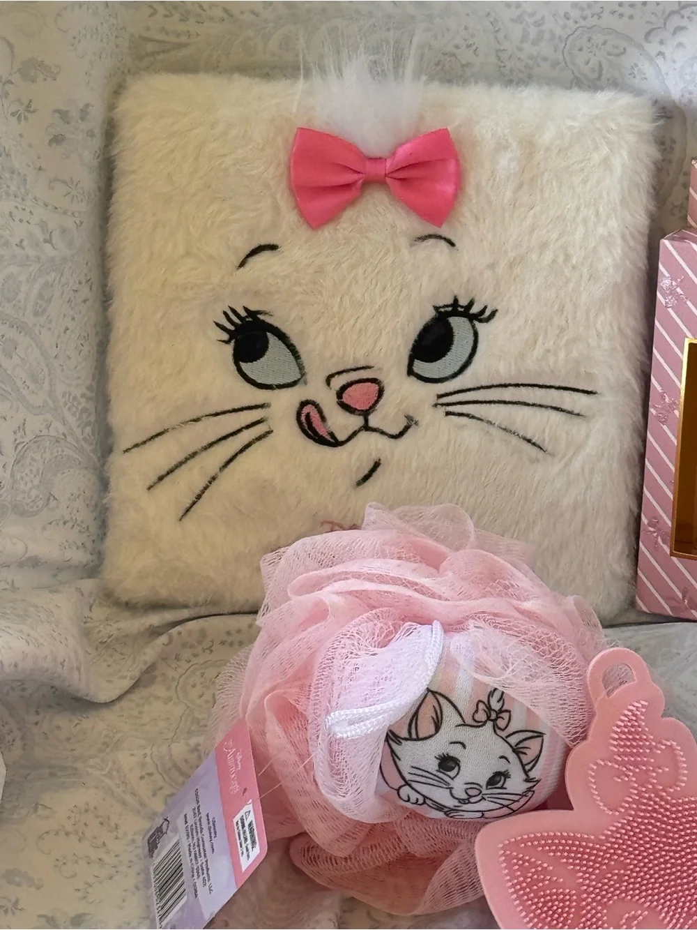 Disney adorable marie